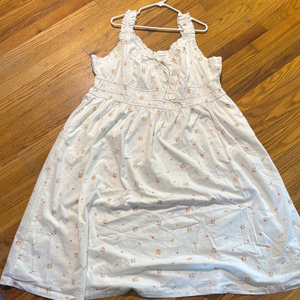 Old Navy White Floral Ruffle Dress
